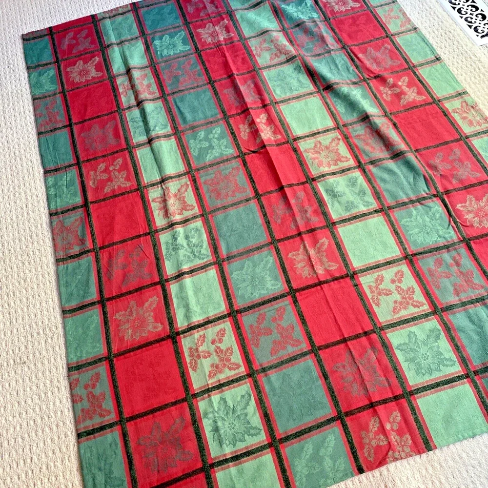 Woven Christmas Holiday Tablecloth Cotton Red Green Plaid Festive Holly Leaves